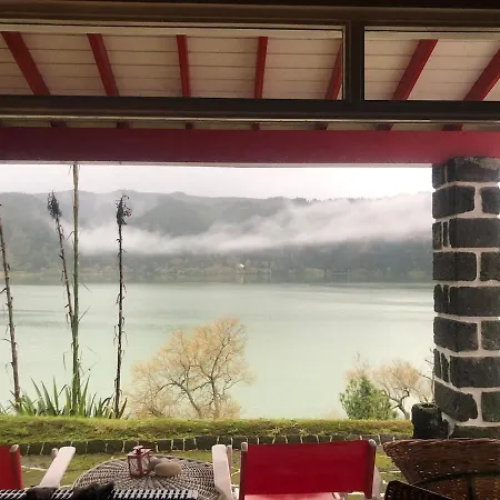 Furnas Lake Cottage *