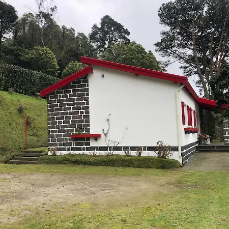 Сasa de vacaciones Furnas Lake Cottage *