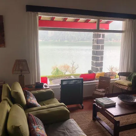 Furnas Lake Cottage *