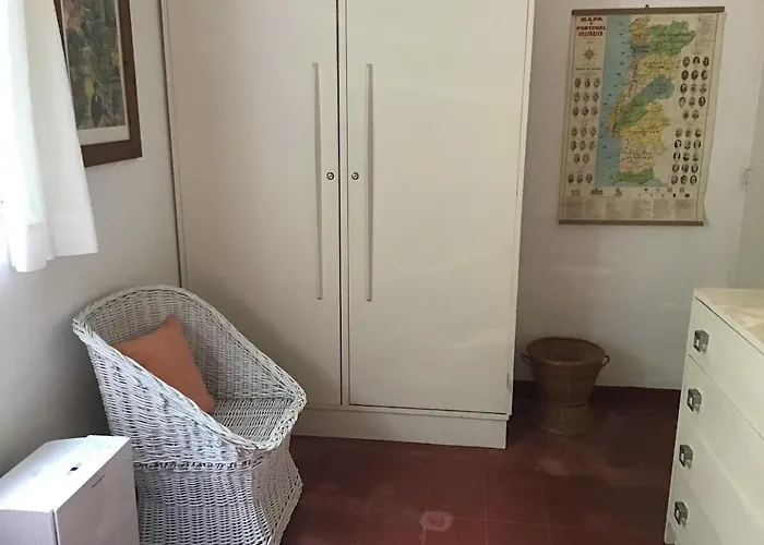 Furnas Lake Cottage *