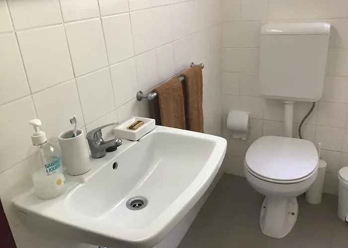 Furnas Lake Cottage Bicas